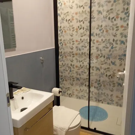 公寓 Grazioso E Moderno Nuovo