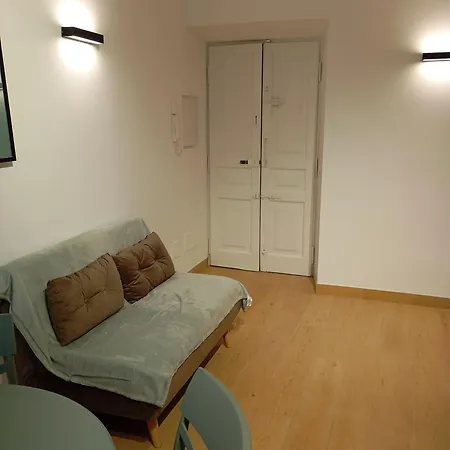 Grazioso E Moderno Nuovo