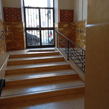 公寓 Grazioso E Moderno Nuovo